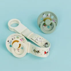 x Moomins Colour Pacifier & Loop Clip Gift Set Latex Size 2 Ivory/Sage*BIBS Best